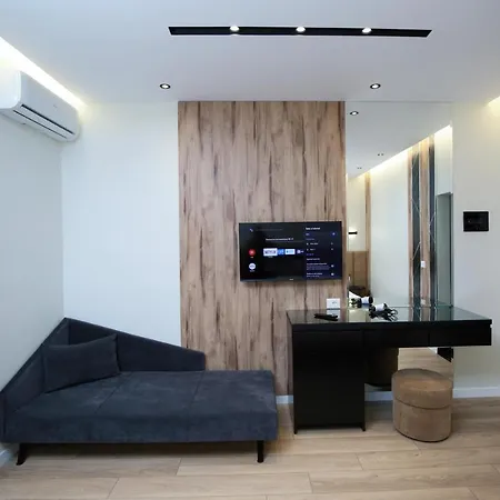 Three Hotel 3*