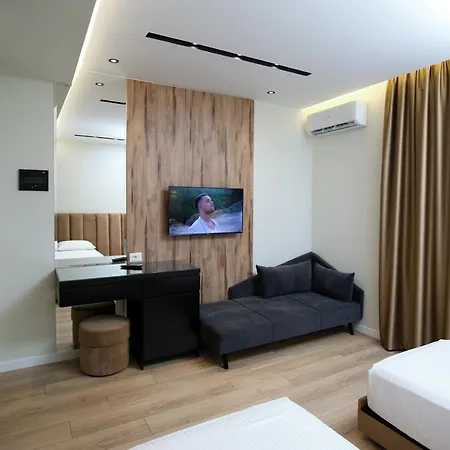 Hotell Three Vlorë