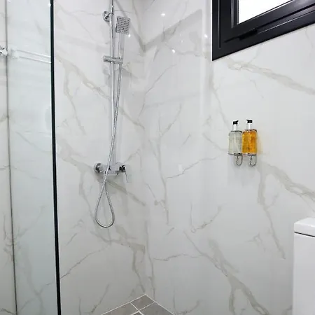 Hotell Three Vlorë